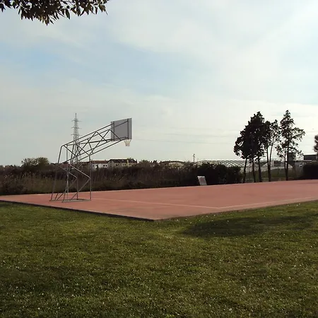 Antico Village 公寓 阿普里利亚马利蒂马